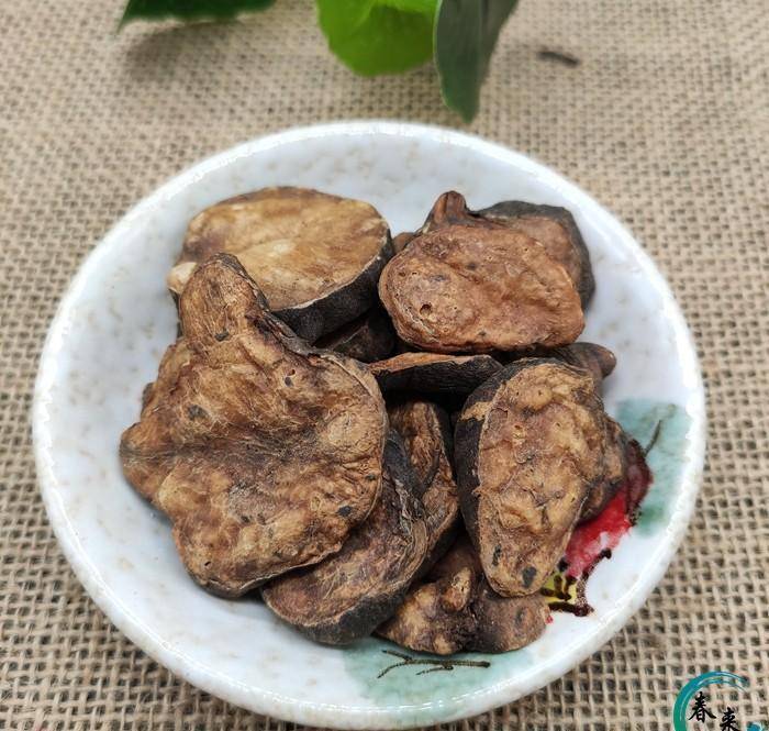 你看这个乌梅去恶肉,所以说它针对肠息肉也有效啊,有人认为这个乌梅对