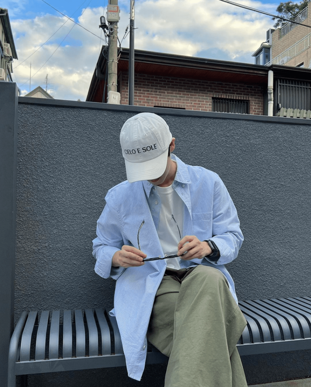 纯真人设男爱豆被曝出争议!