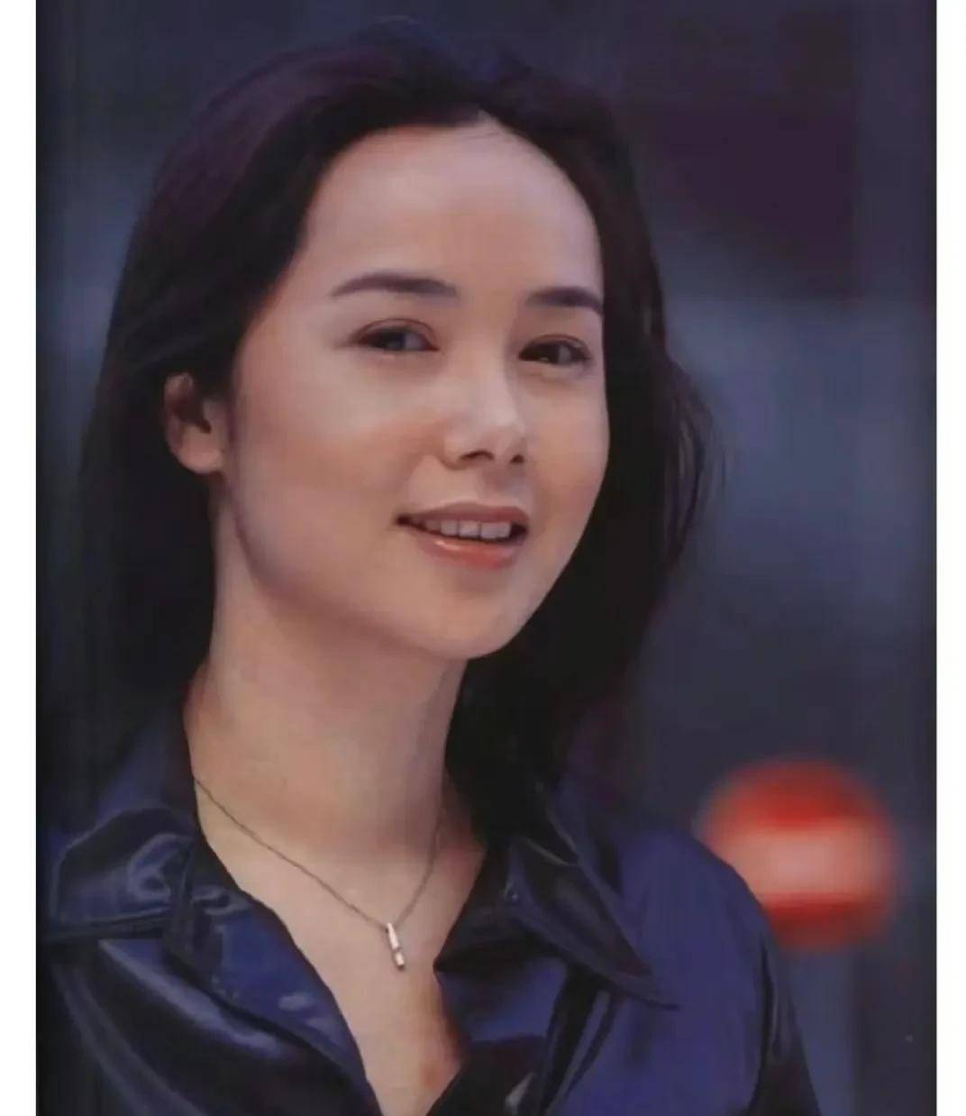 蒋雯丽 