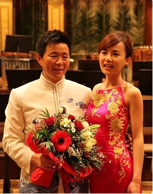 王宏伟:4岁丧父44岁当爸爸,用孝心托起孀居49年母亲的晚年_李秀兰