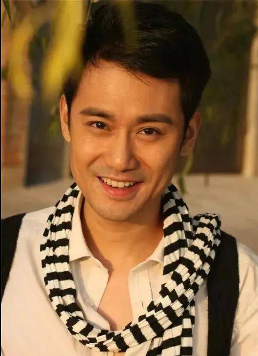 蒋欣前男友,你可能没看过他的影视剧,但一定看过他出演的策划_陈冠宁