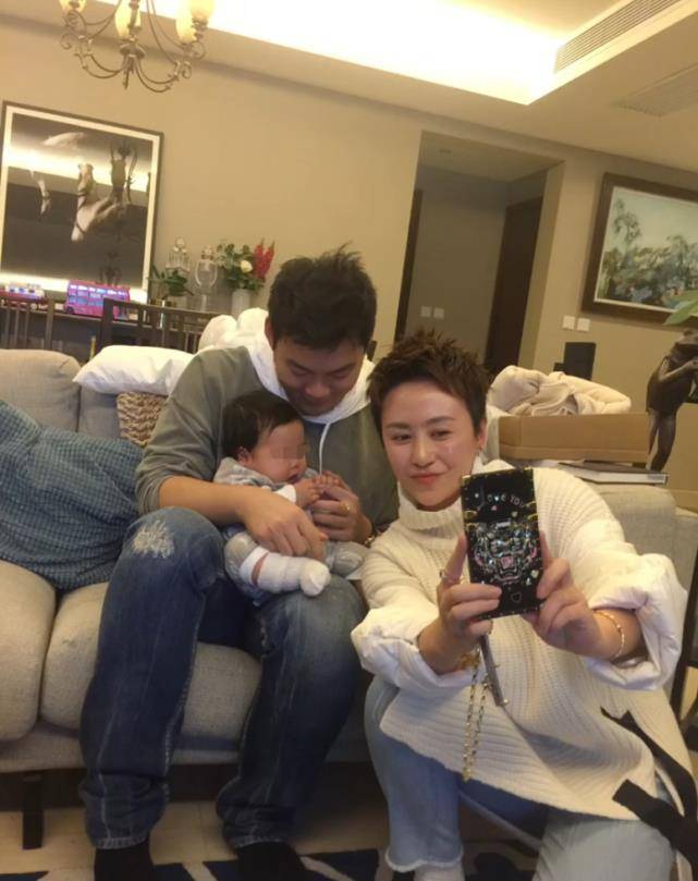 马丽夫妇同沈腾老婆探望好友,王琦备孕二胎发福明显,抱娃互动有爱