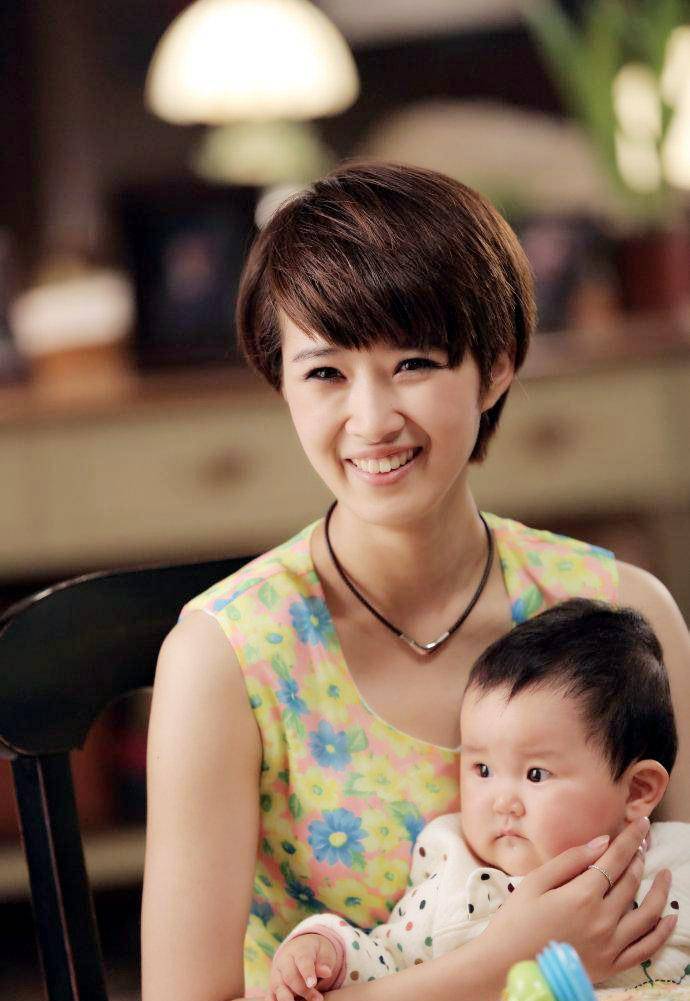 当红小生刘思博:妹妹奚望离婚,他与父母一样难过_刘之冰_茹萍_孩子