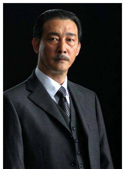 2010年,老戏骨樊志启因戏与导演起争执,走出剧组后暴毙身亡_尤小刚