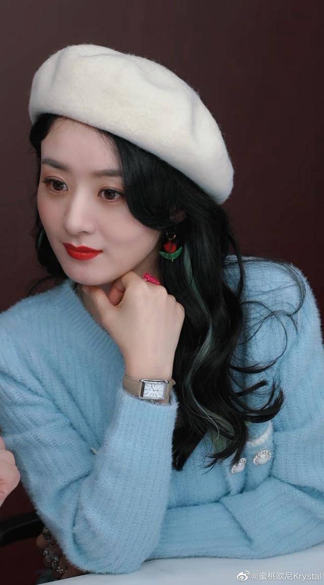 赵丽颖现身李佳琦出镜间,就像仙女下凡一样_贝雷帽_感觉_套装