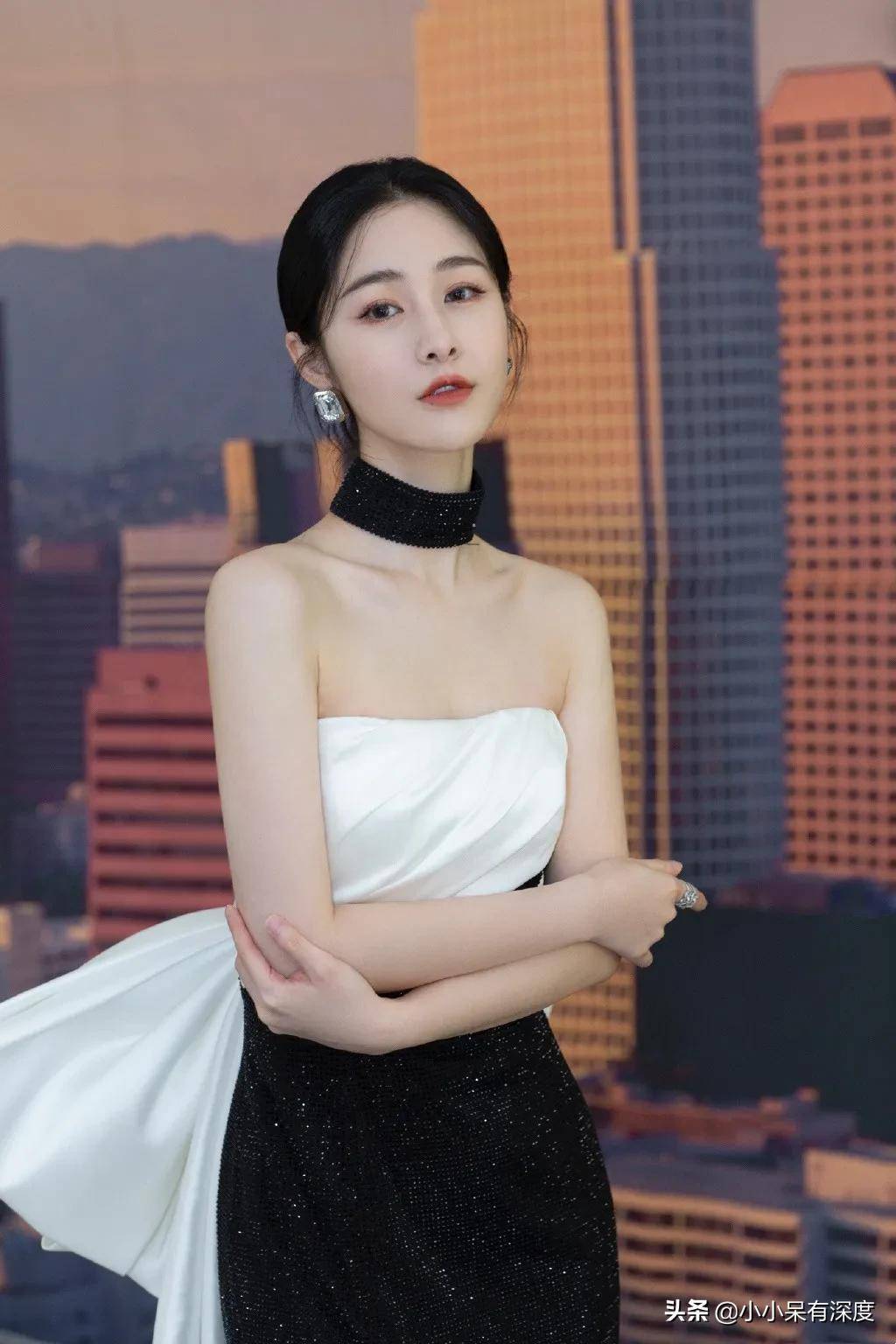 芒果台小花梁田,有邻家小女孩的气质,被曝与华晨宇关系亲密?