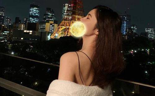 砍1分还闹脾气,刘志轩怒推裁判被罚下,美女女友还敢撑腰吗?
