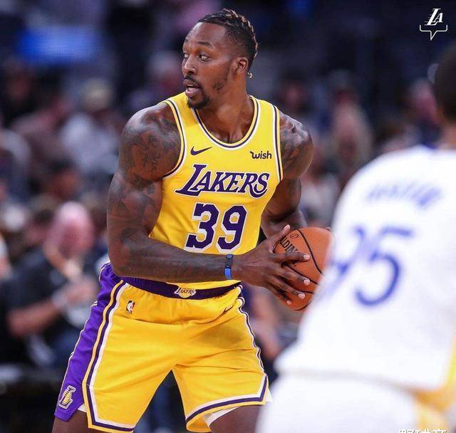 本赛季霍华德投篮命中率高达73.2%,第一是个二年级新秀?