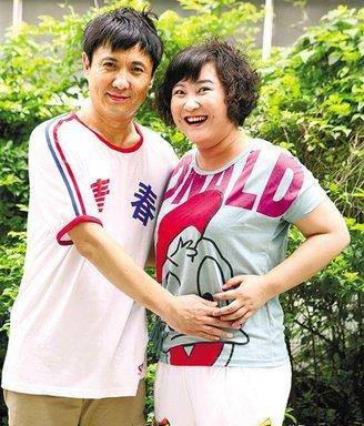 "喜剧胖子"贾玲的上位史,和她背后的4个男人_冯巩_白凯南_相声
