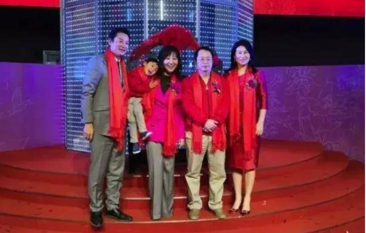 离婚后分90亿，52岁胡欢诠释婚姻本质：有能力、不低嫁、社会资源_周鸿祎_时候_女孩子