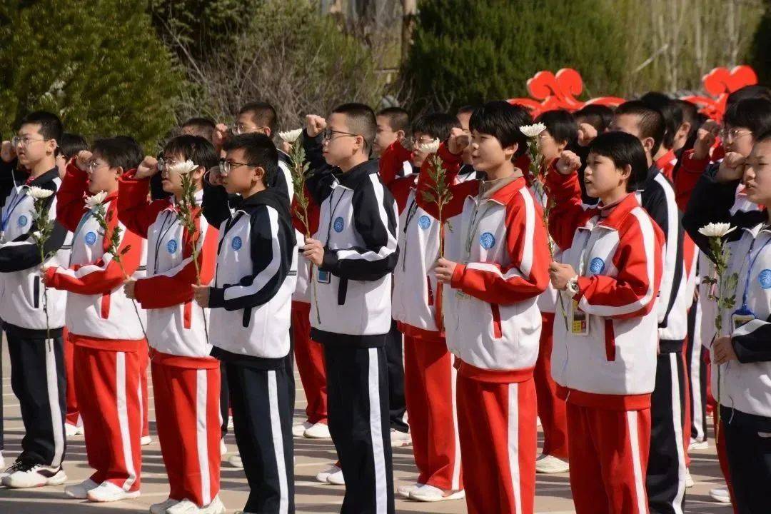 忻州市北方中学组织开展清明祭英烈主题教育活动_革命_烈士_先烈
