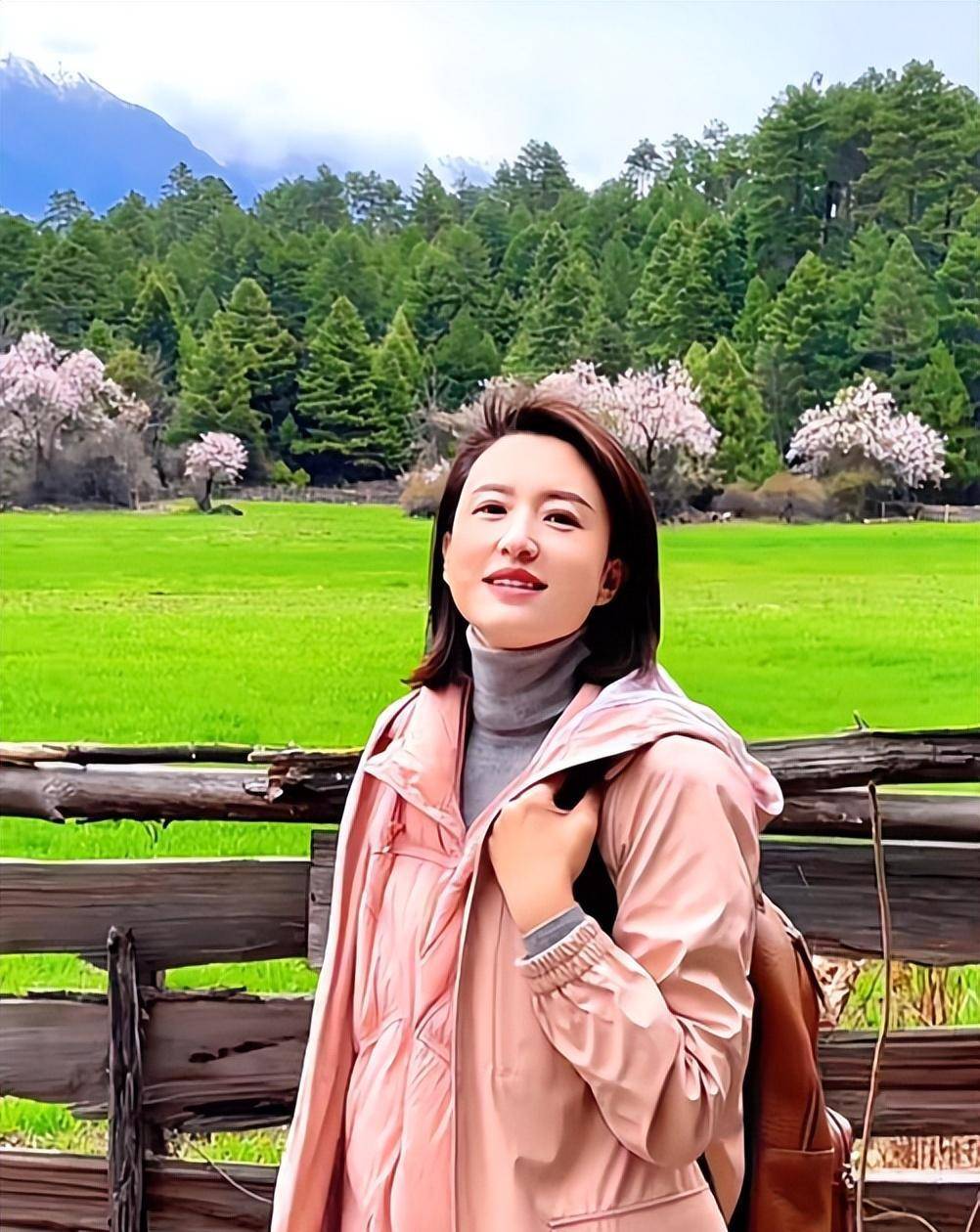 央视主持人张蕾:扎根央视16年,嫁给圈外生意人,44岁有了新动向_工作