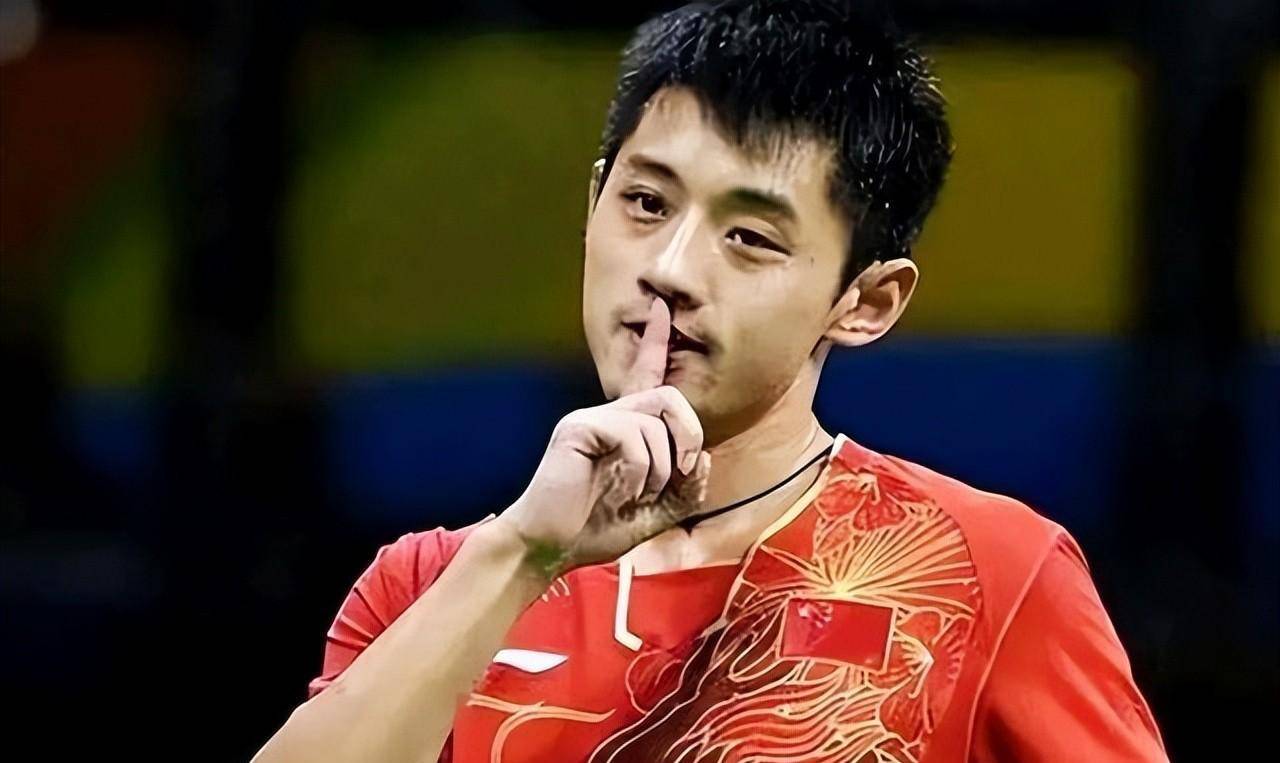 女明星的八卦事件_张继科事件再次曝出他曾向景甜发王珞丹私照,毁三观