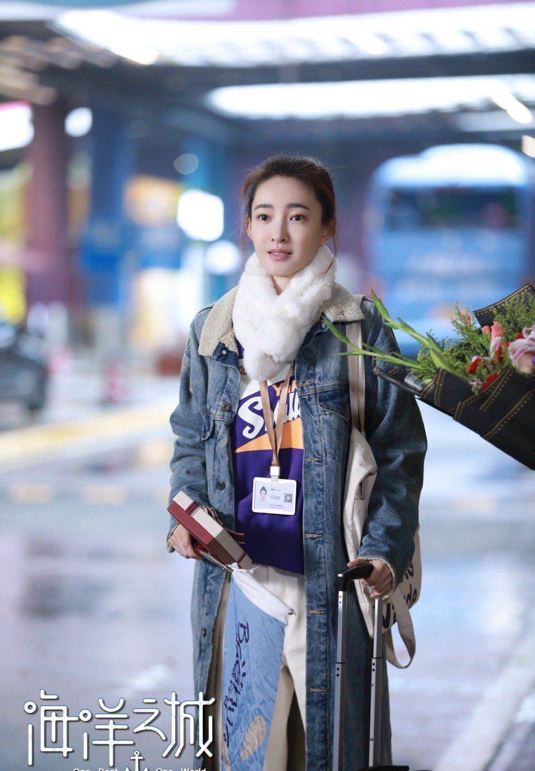 王丽坤时尚有品味,30 的女子可以参考她的穿搭,好看又显气质_手机搜狐