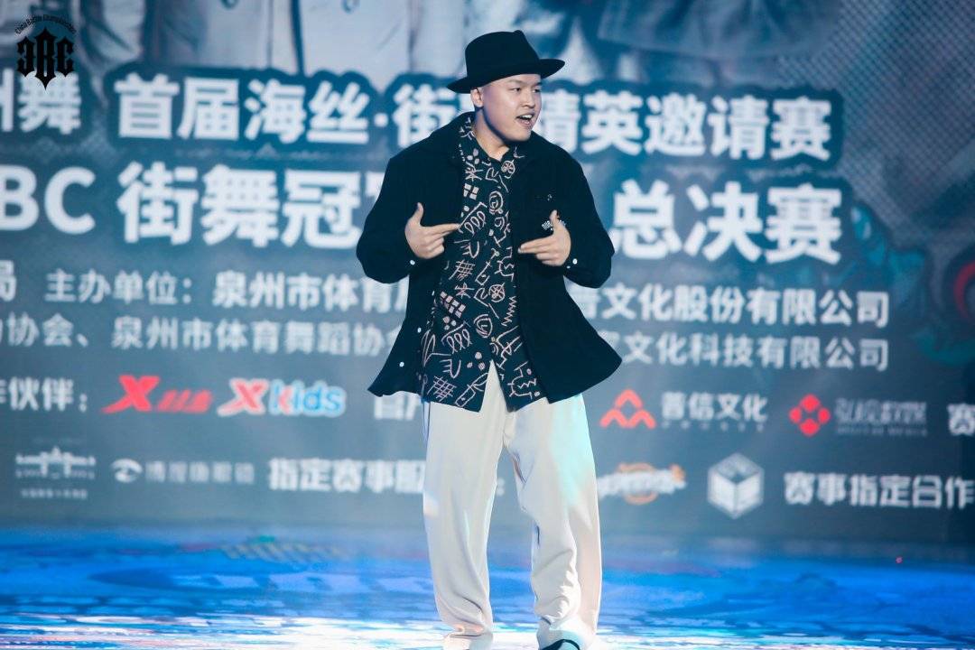 ak東,阿k,jc俊,蕾欧娜,小宝,waiwai,电门,杜师傅,鸭子,阿牙,冰冰