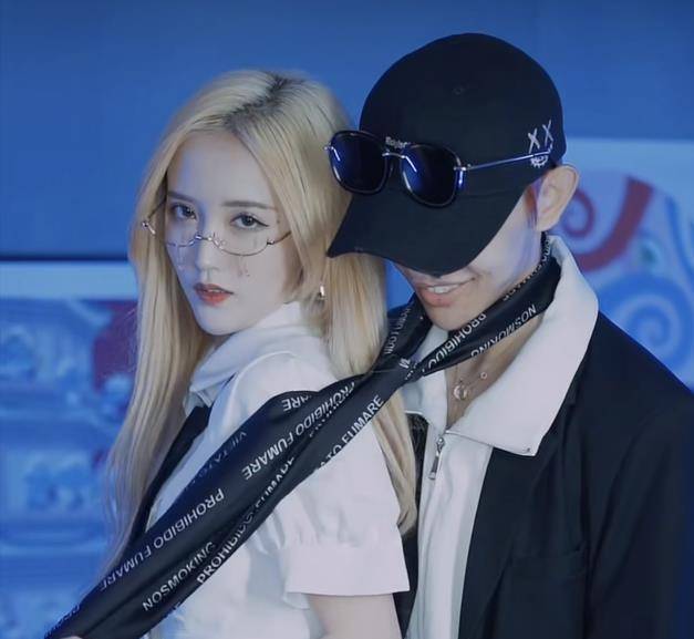 网络红人高雨田和他的女朋友宸荨,樱桃分手了?