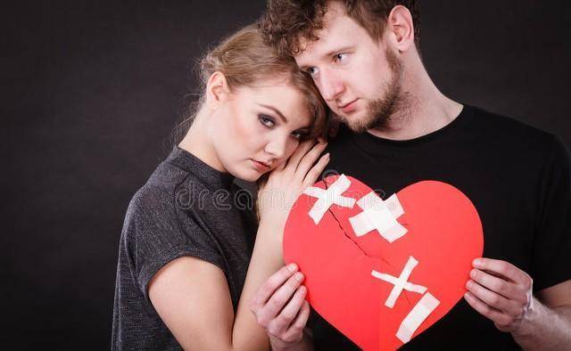 现代婚姻出轨是否是离婚的罪魁祸首?受伤的心灵还能复原吗?