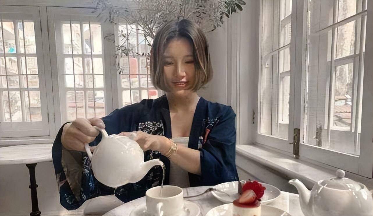 天津24岁女孩刘安,挑战翼装飞行不幸去世,临终遗言令人泪目_父母_天门