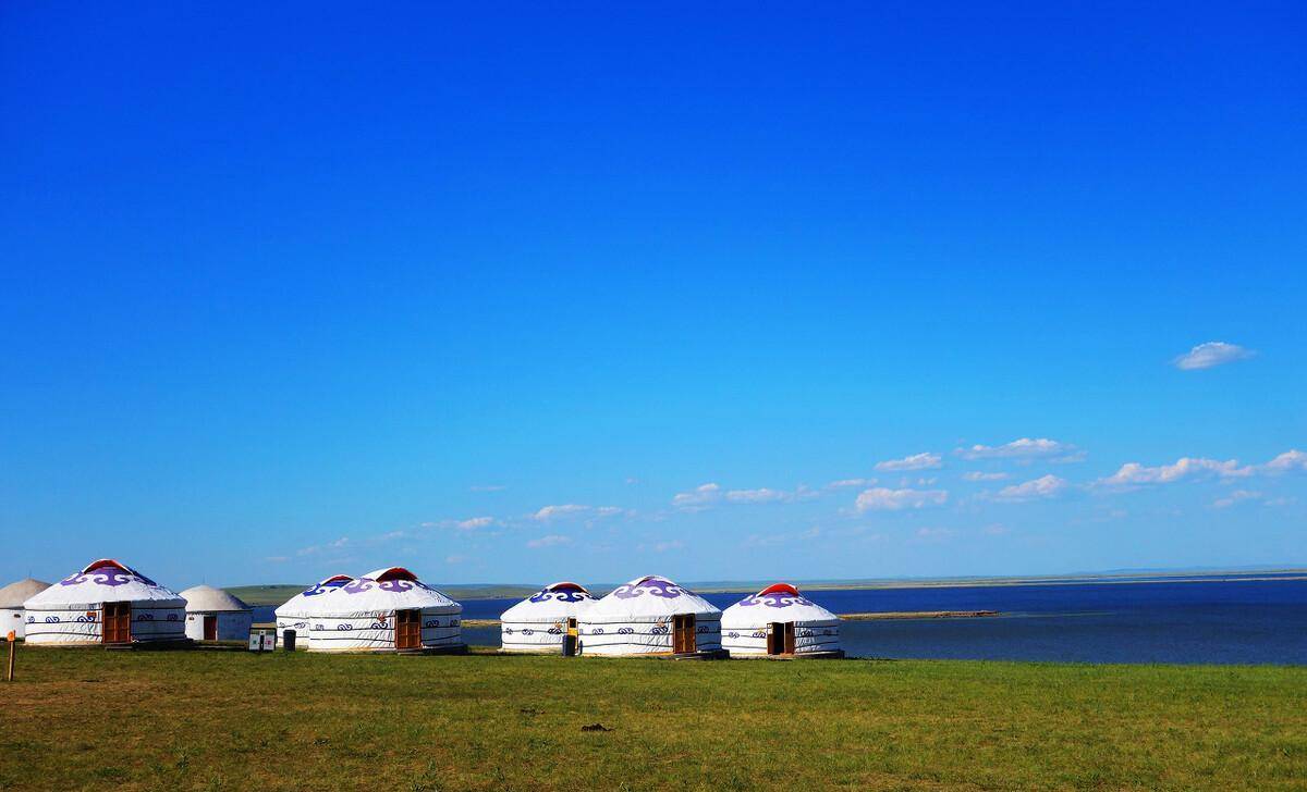 我国必去打卡的草原之一:呼伦贝尔草原的代表-呼和诺尔草原_蒙古包