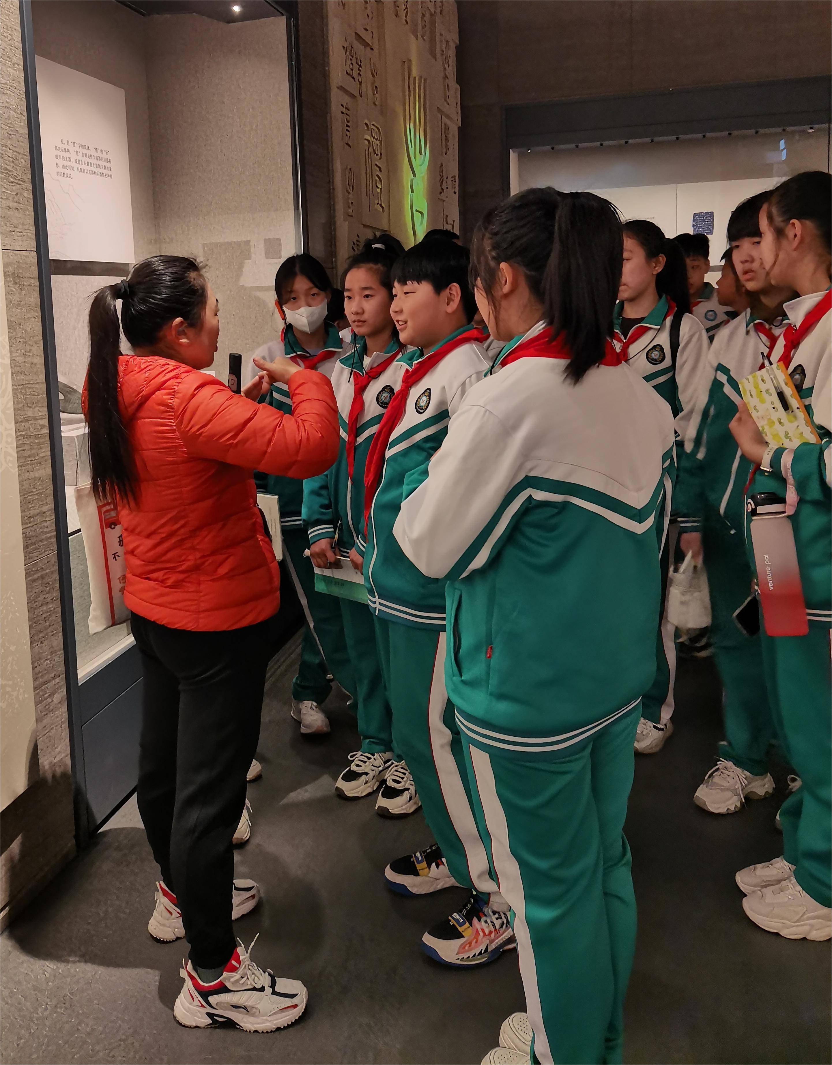 河北保定河北小学开展中华传统文化探源实践活动