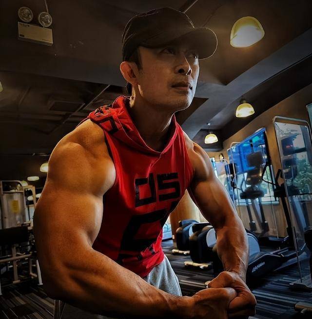 50岁樊少皇演绎牛魔王,身形更劲爆!