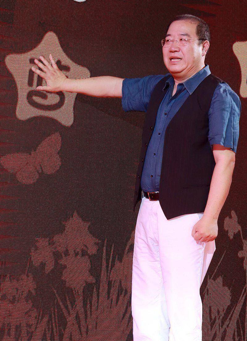 演员巴图这样的遭遇,英达:"你我虽为父子,但缘分就这么长 "_宋丹丹