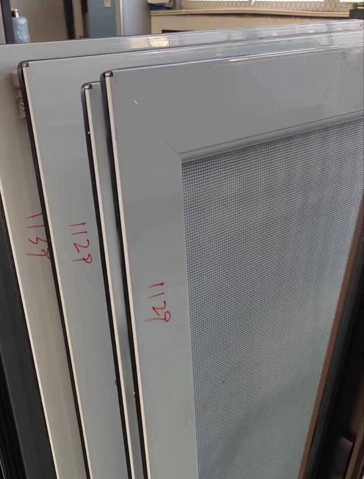 风靡一时的金刚网纱窗为何不受待见了?只因4个缺点太突出