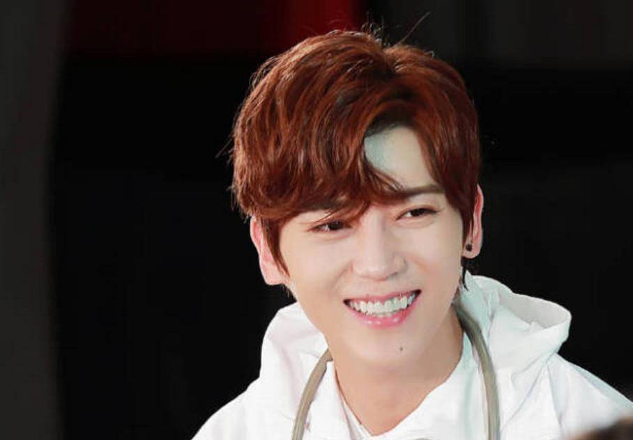 闪婚不到一个月,毕书尽再度官宣要当爸,半年完成两件人生大事!