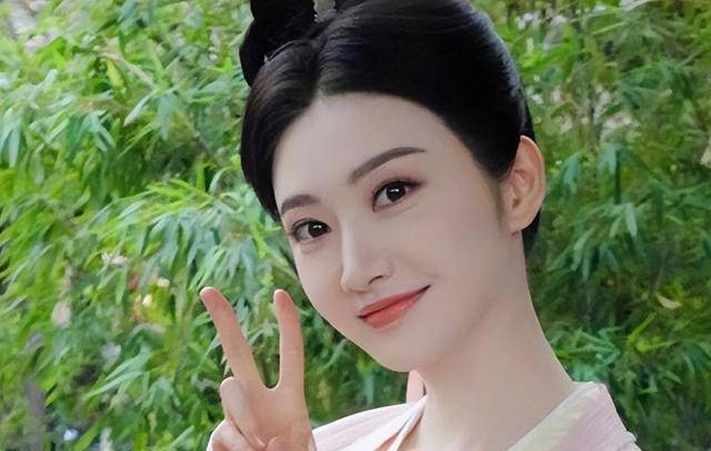 景甜隐私视频疑似流出,不良网站以她为噱头,利用ai换脸技术牟利