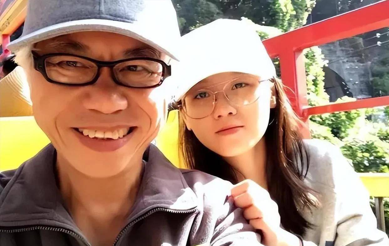 饱受争议的"小太阳恋"落幕_李坤城_林靖恩_父亲