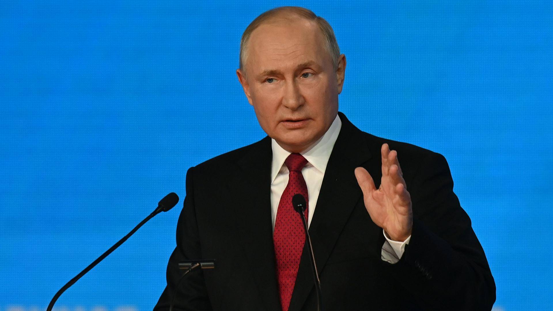 卢布汇率可能跌到100 ：普京说不怕，越贬值越有利于俄国经济_搜狐网