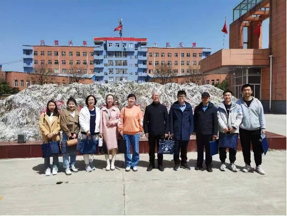 太白中学高一教师参加"2025届高一示范课同课异构"活动_教育_宝鸡市