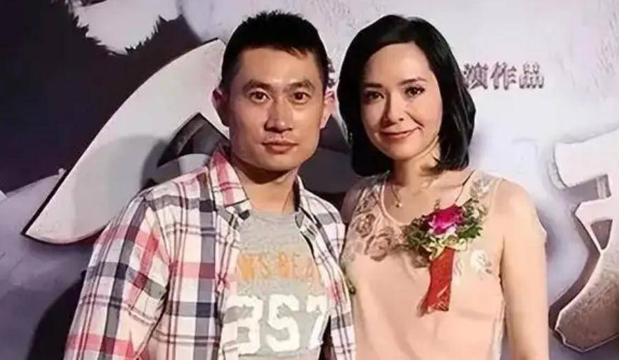 朱少杰的内心还是十分自卑的,她想要通过自己的努力给老婆幸福的生活