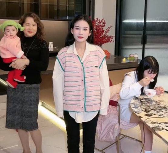 陈三废妹妹爆幕后团队,20岁月入10万,却自嘲很狼狈_陈婷_姐姐_哥哥