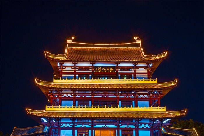 想要做好古建筑亮化,以下这四点一个都不能少!_灯光_环保_的特点