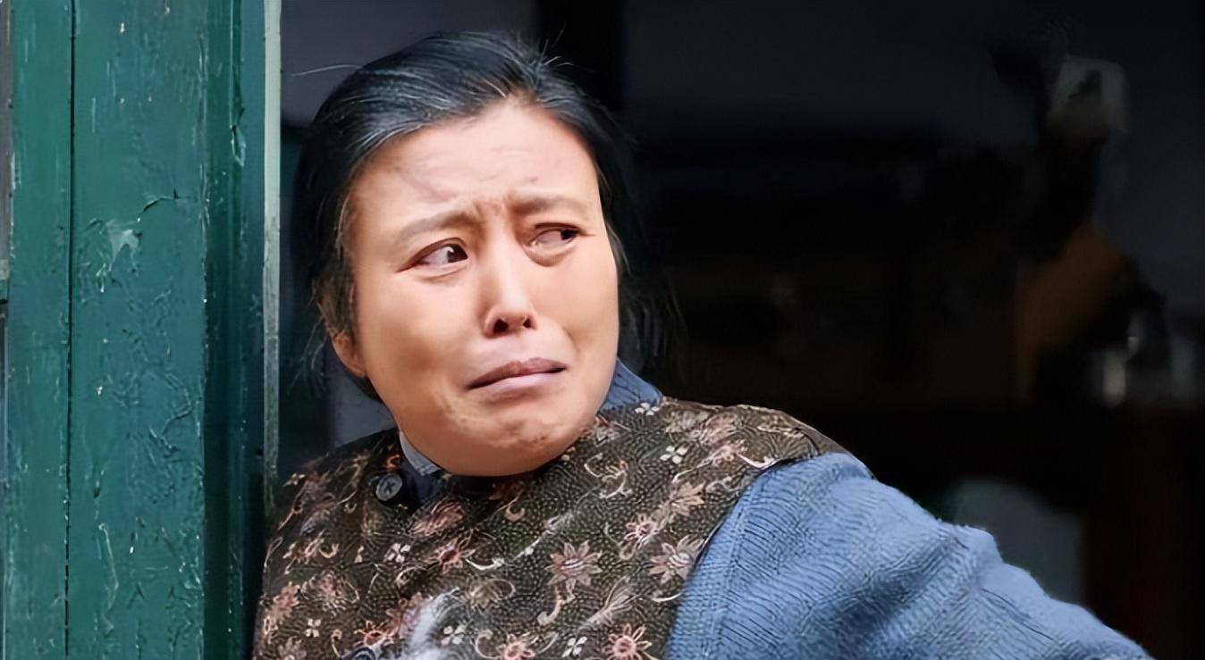 丁嘉丽_角色_形象