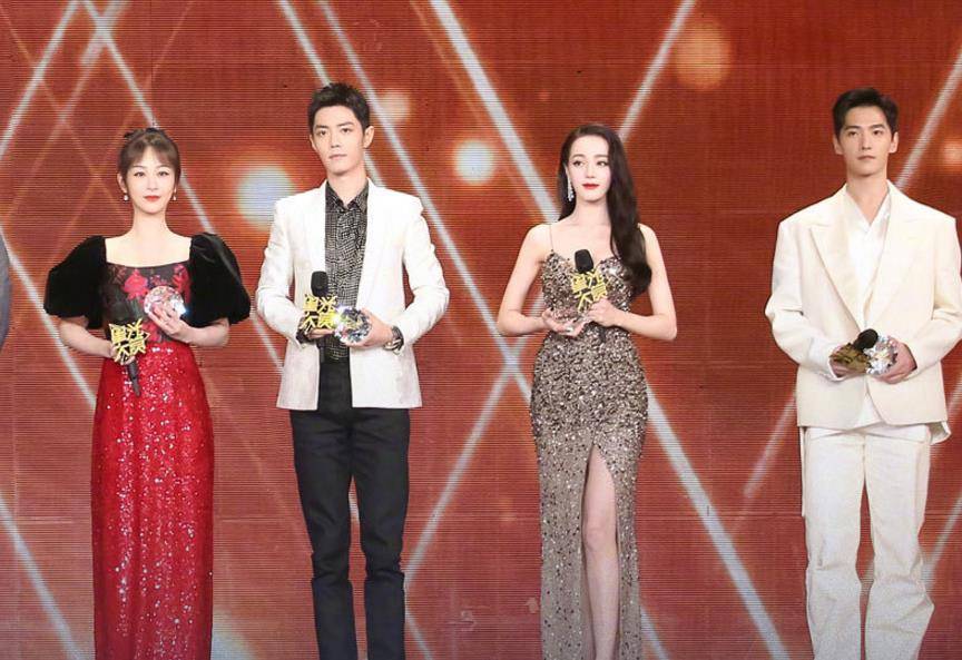 工具人实锤!_明星_杨紫_迪丽热巴