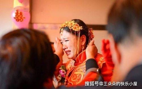 梦回情深,解析梦见老公跟别人结婚,自己伤心欲绝哭了的深层含义 梦回情深,解析梦见老公跟别人结婚,自己伤心欲绝哭了的深层含义