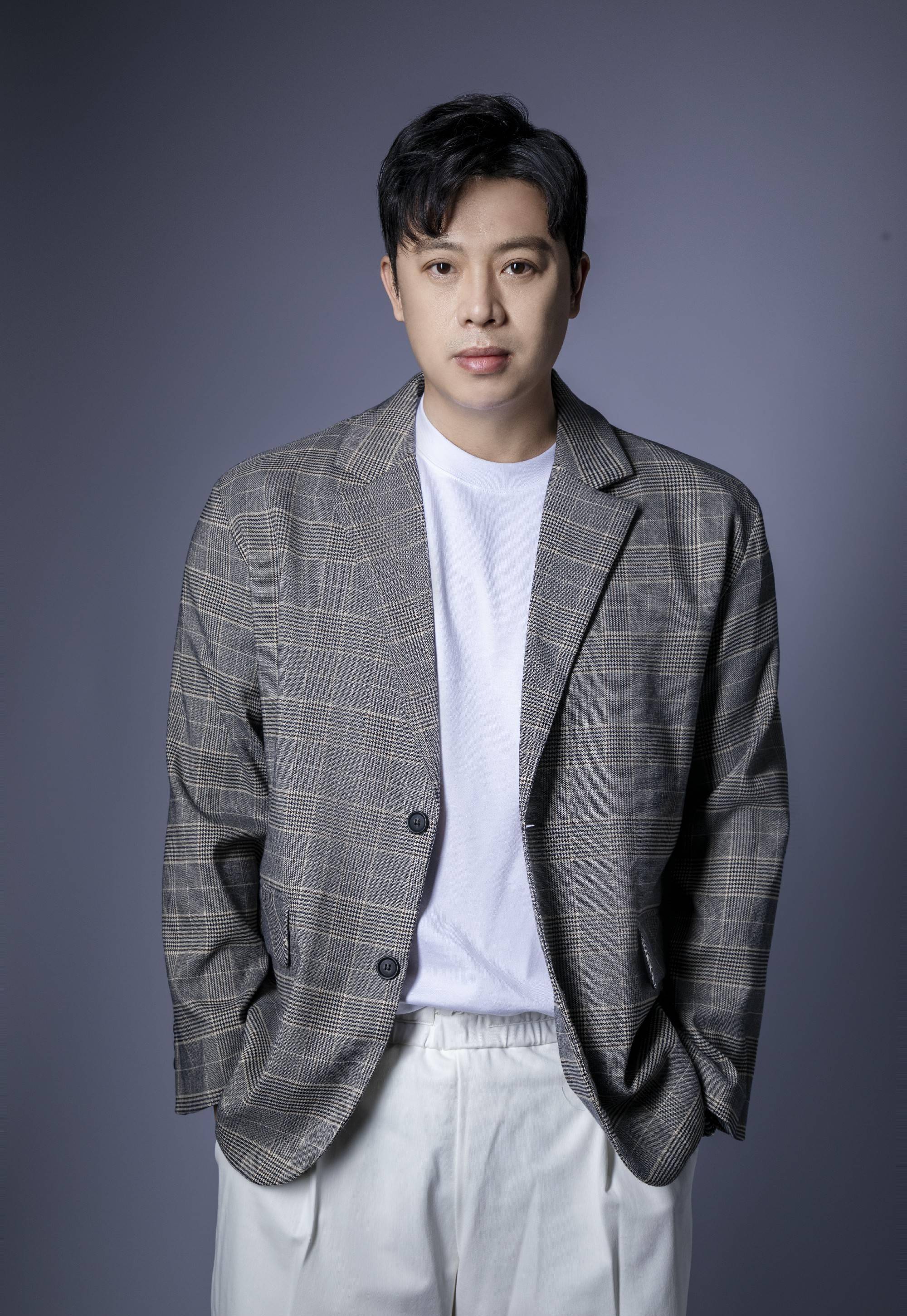 实力歌手金润吉 倾情演绎电影《深海危机》宣传推广曲《空荡荡》_歌曲