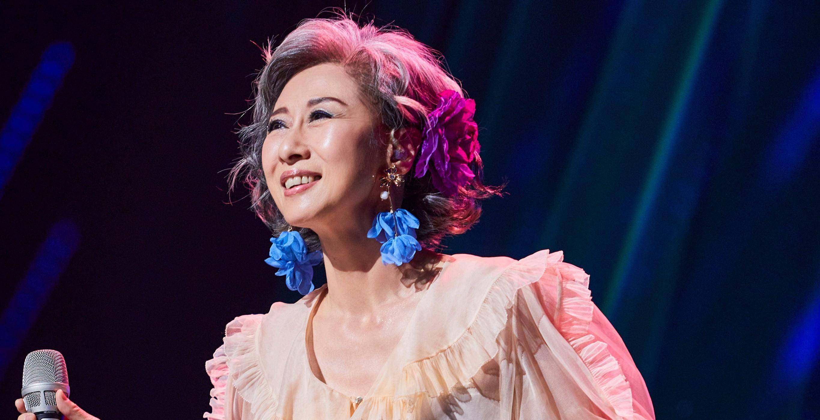 杨丞琳分享爱情观:太难就会放弃,李荣浩称自己为杨丞琳男孩_曾比特_女