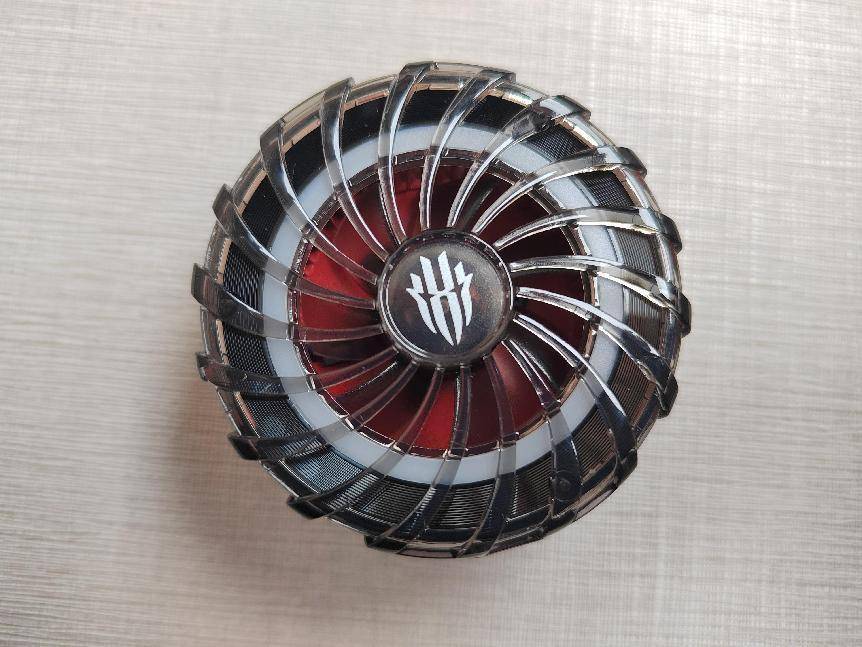 红魔磁吸散热器4pro|手机扇热很给力,27w冷酷出击,尽享胜利时刻_模式