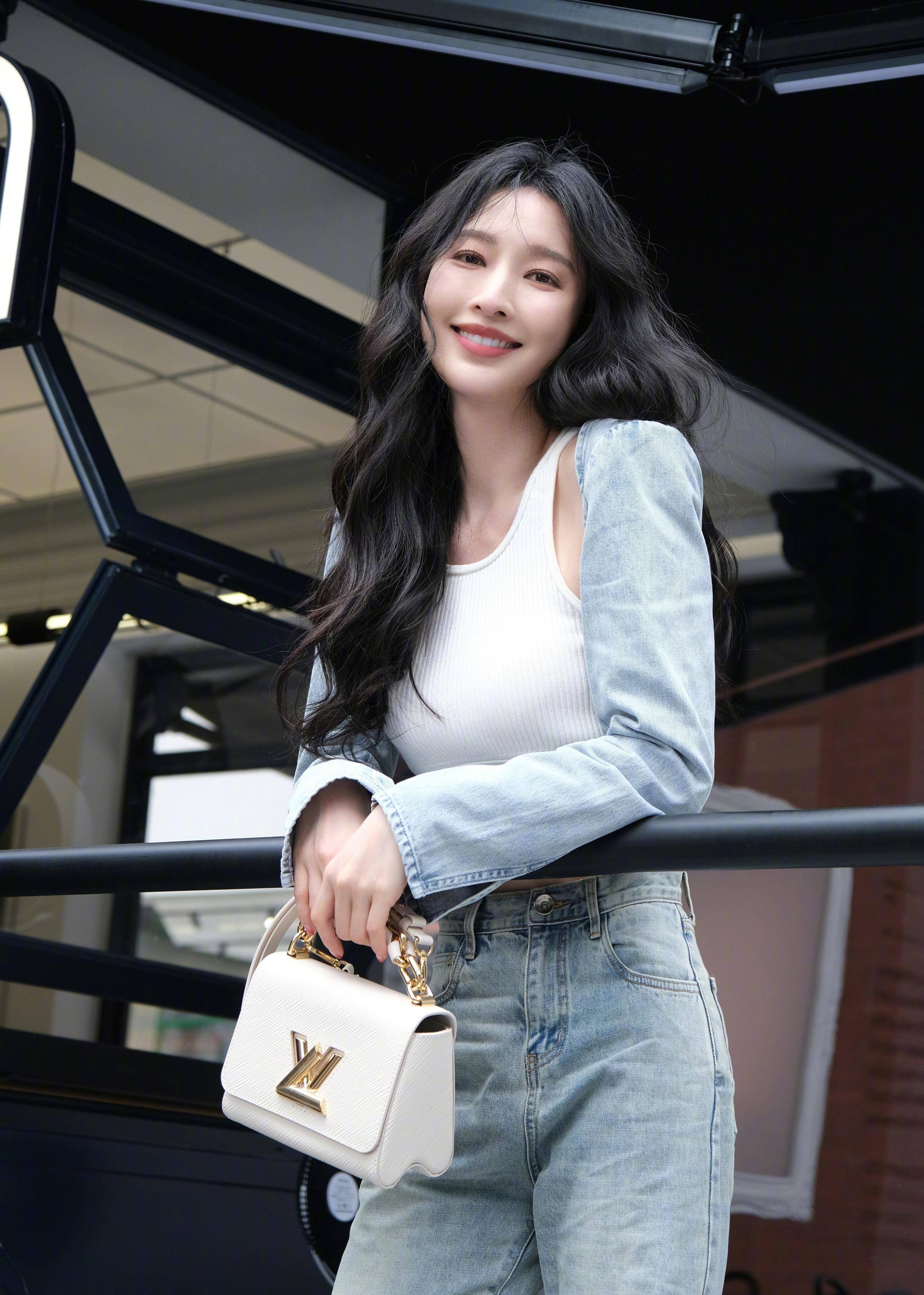 浪姐3张俪观众喜爱度不算高,为什么能脱颖而出成为策划女王_节目_美貌