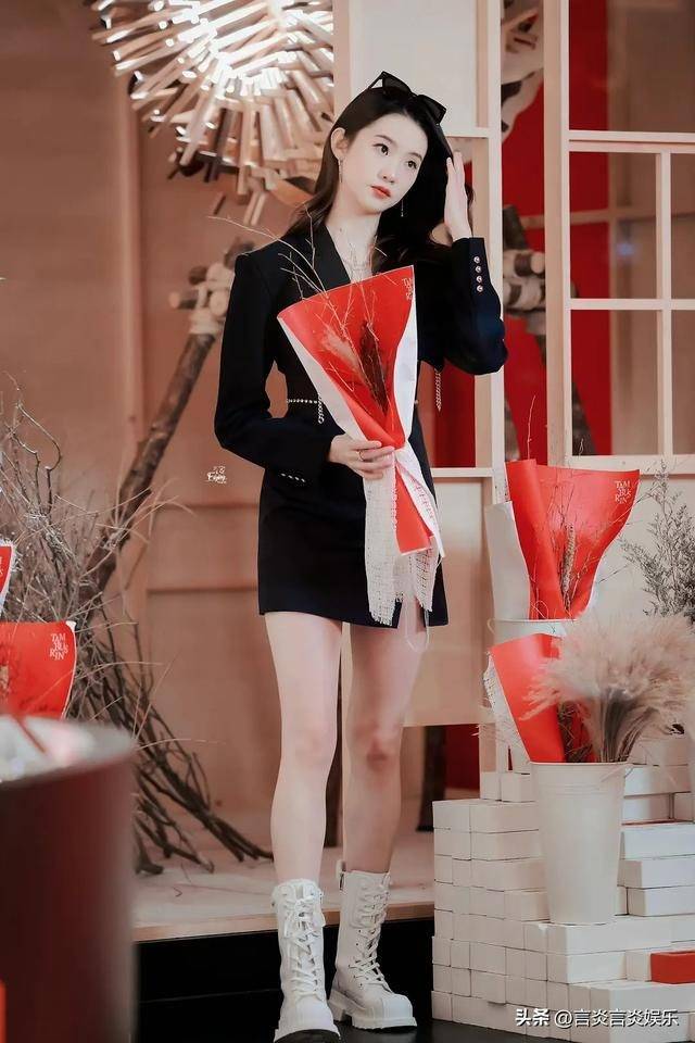 张艺凡这大长腿,谁顶得住!_生命_彩虹_华夏