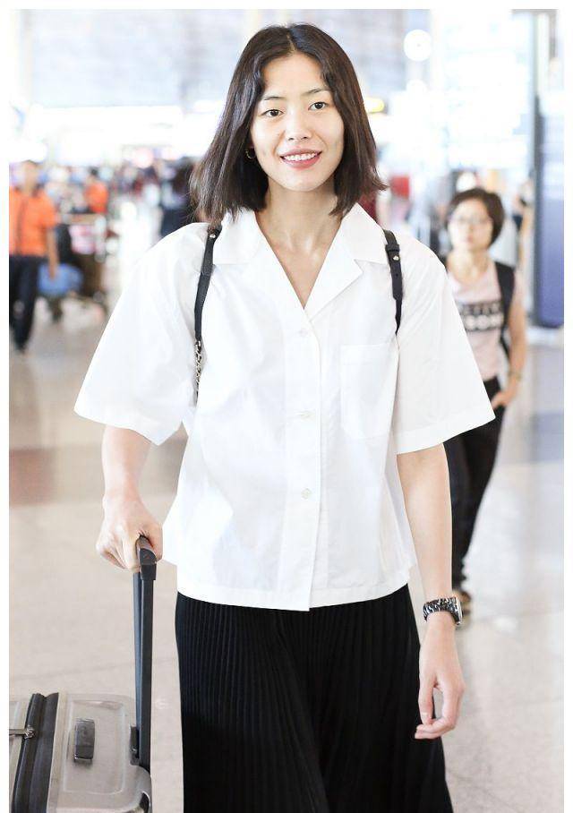 刘雯解约进入高额赔偿,coach作出回应,不予追责的背后故事_祖国_进行