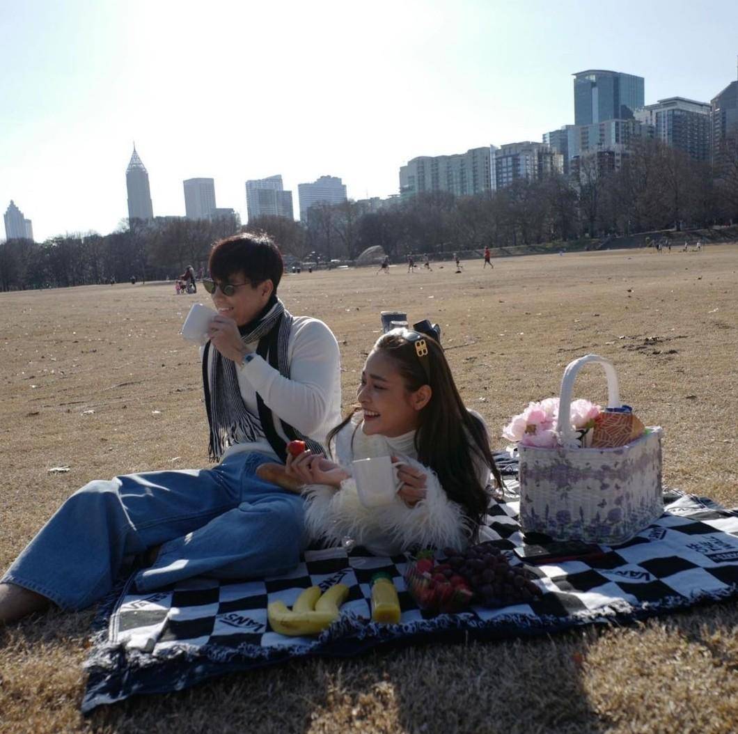 mike:爱情无法用一个词,一句话去定义,我跟pooklook过得很开心_工作