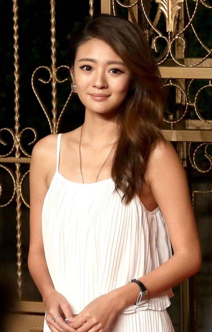 李湘一家!值得介绍的一对,同年,张靓颖和宋柯刚刚公布恋情!