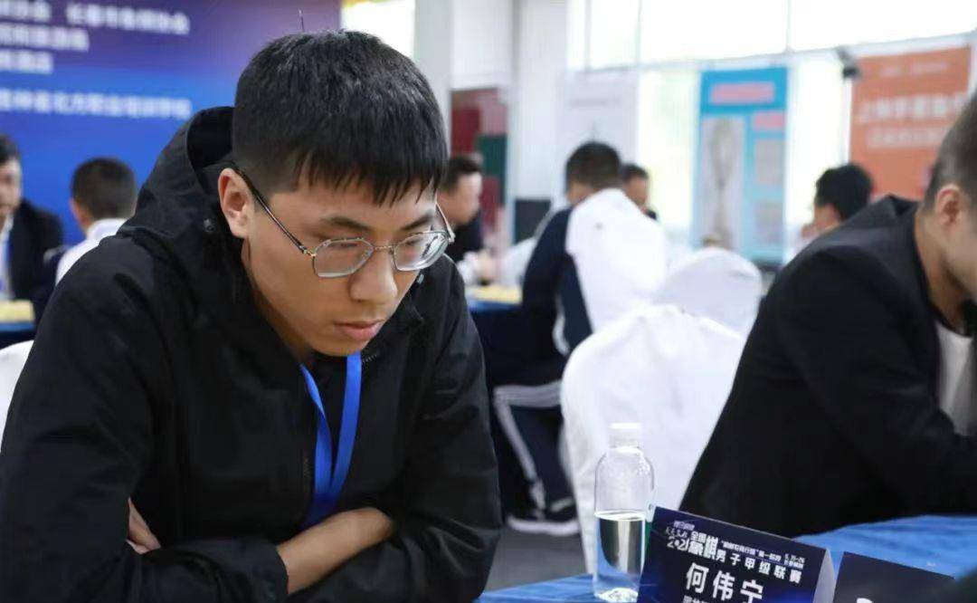 山东队以7-1击败福建夏河棋院,陈富杰,李学豪和张兰天获胜.欢迎关