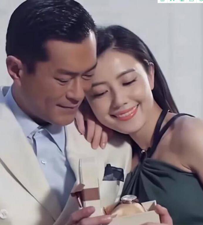 古天乐和高圆圆拍摄花絮,镜头之下古天乐大龄未婚的原因呼之欲出_文章