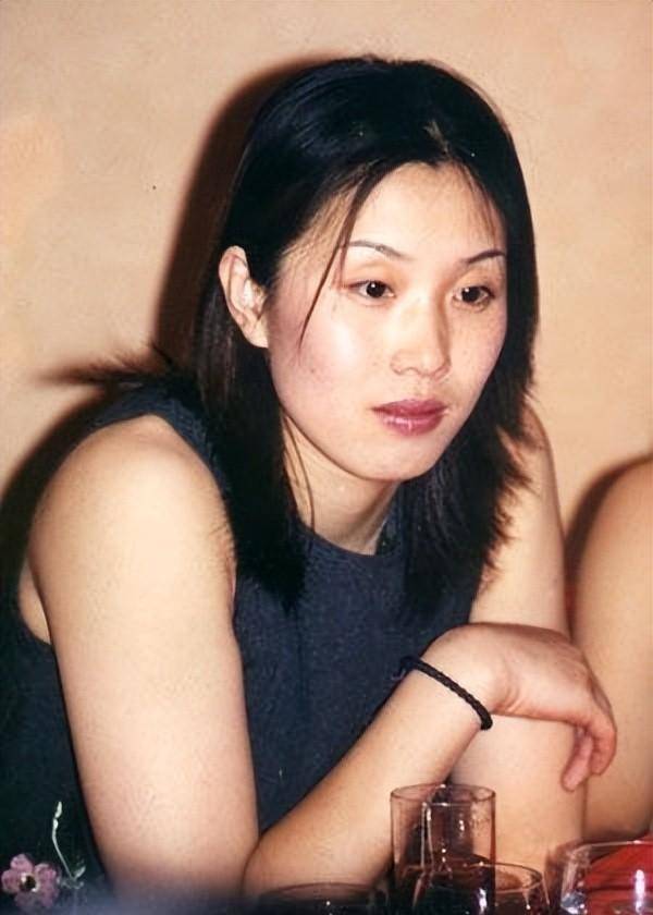 "白银一代"孙玥:运动生涯有遗憾,退役嫁公务员后,如今怎样了_训练