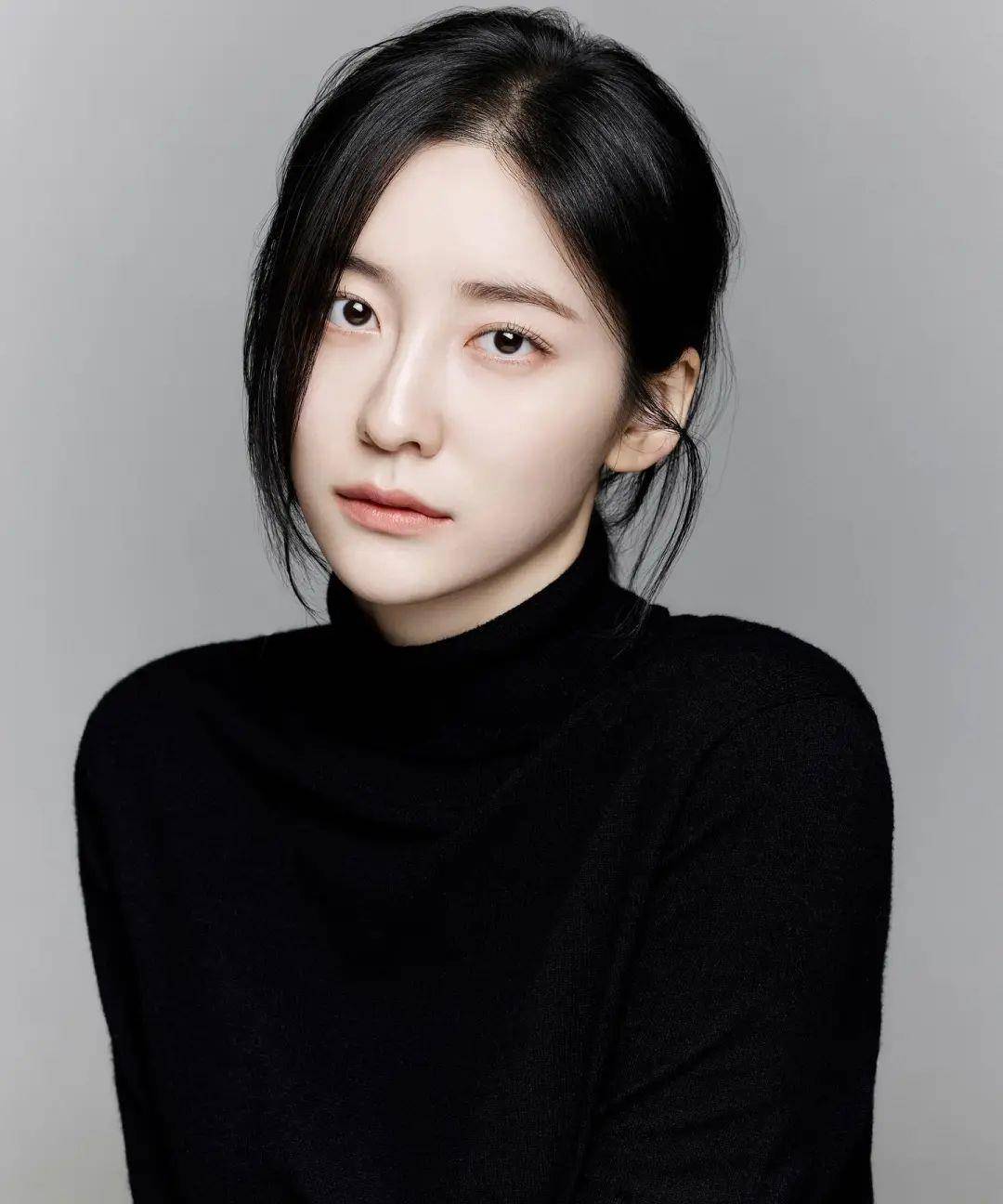 dj soda 竟玩起「湿身大战」?_范斯_运动_朴智炫